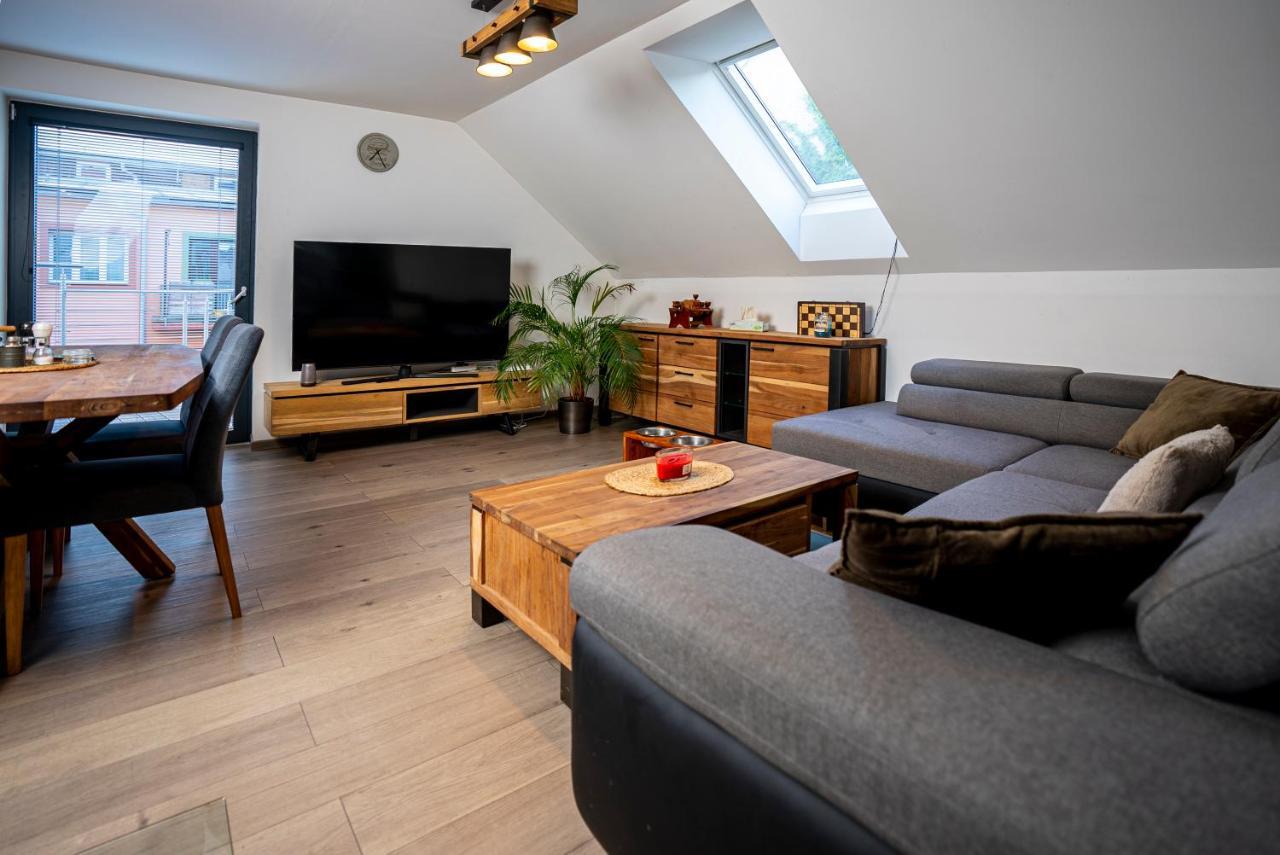 Apartmany V Podzamci Наход Екстер'єр фото