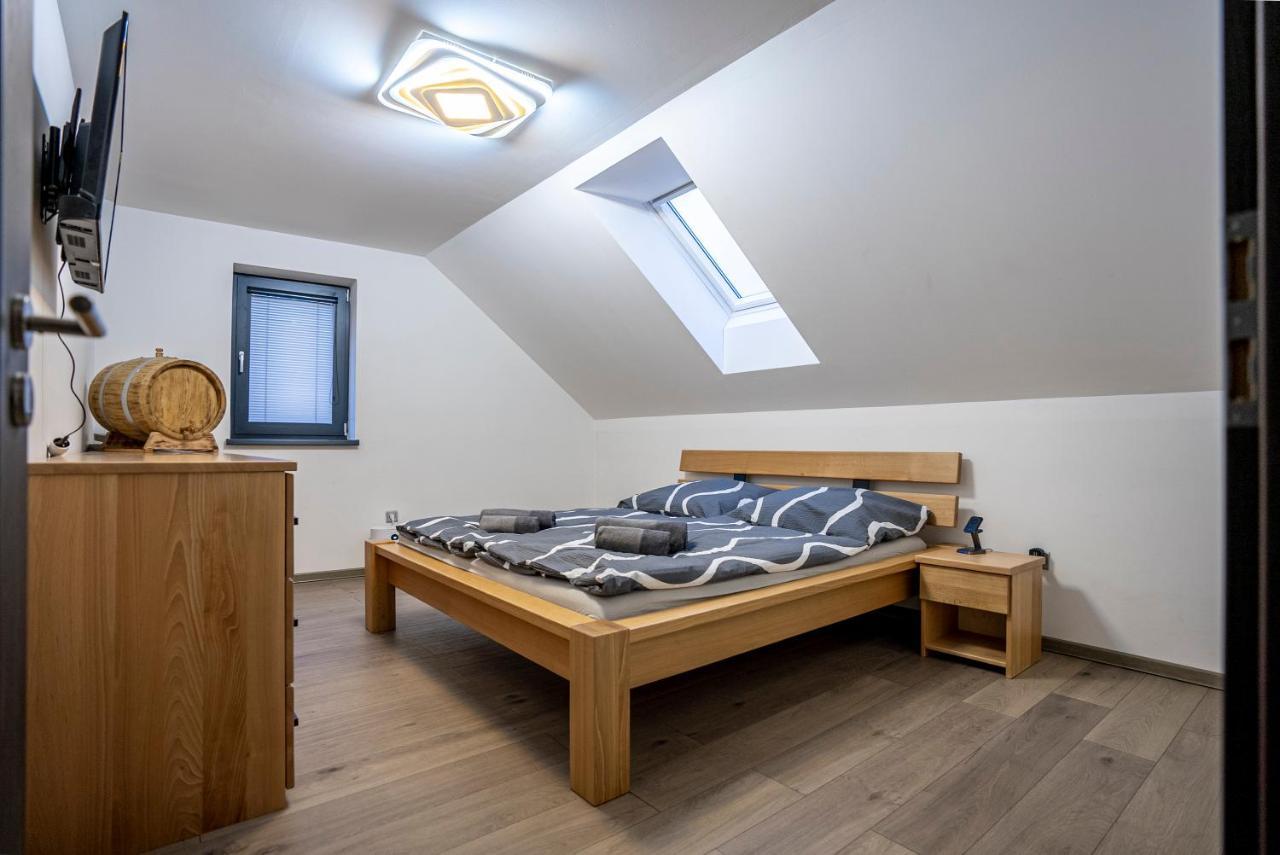 Apartmany V Podzamci Наход Екстер'єр фото