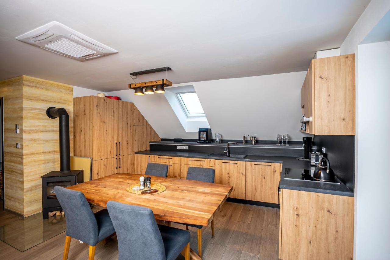 Apartmany V Podzamci Наход Екстер'єр фото