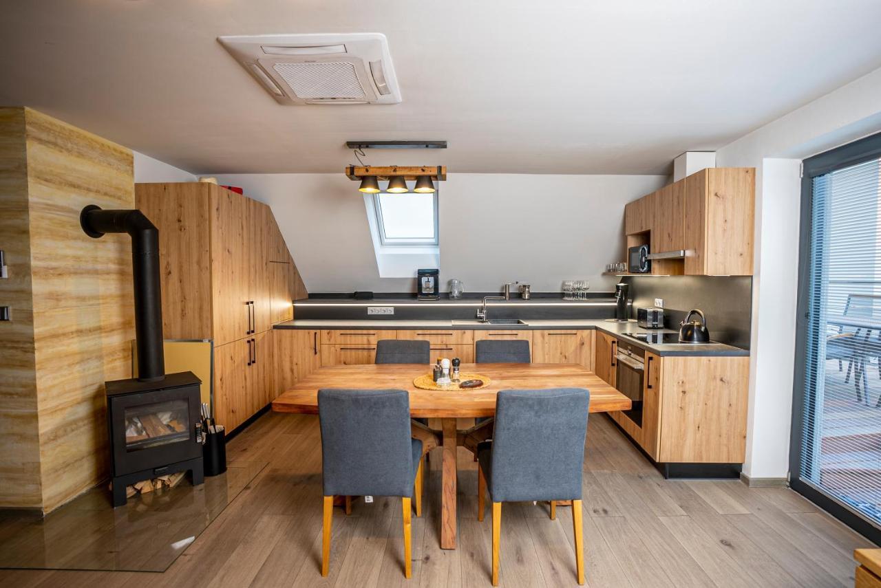 Apartmany V Podzamci Наход Екстер'єр фото