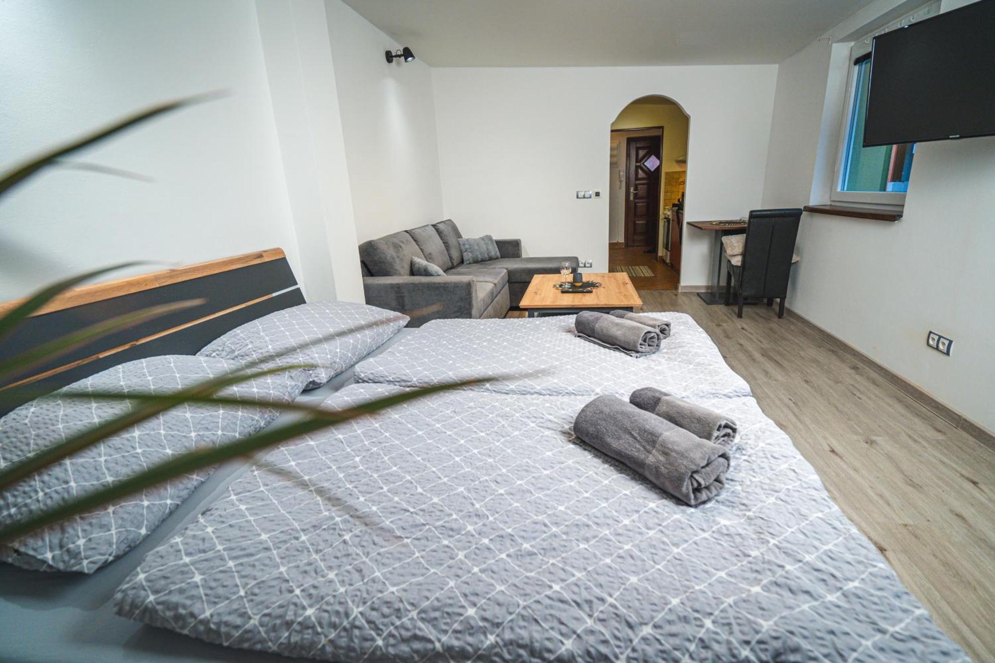 Apartmany V Podzamci Наход Екстер'єр фото